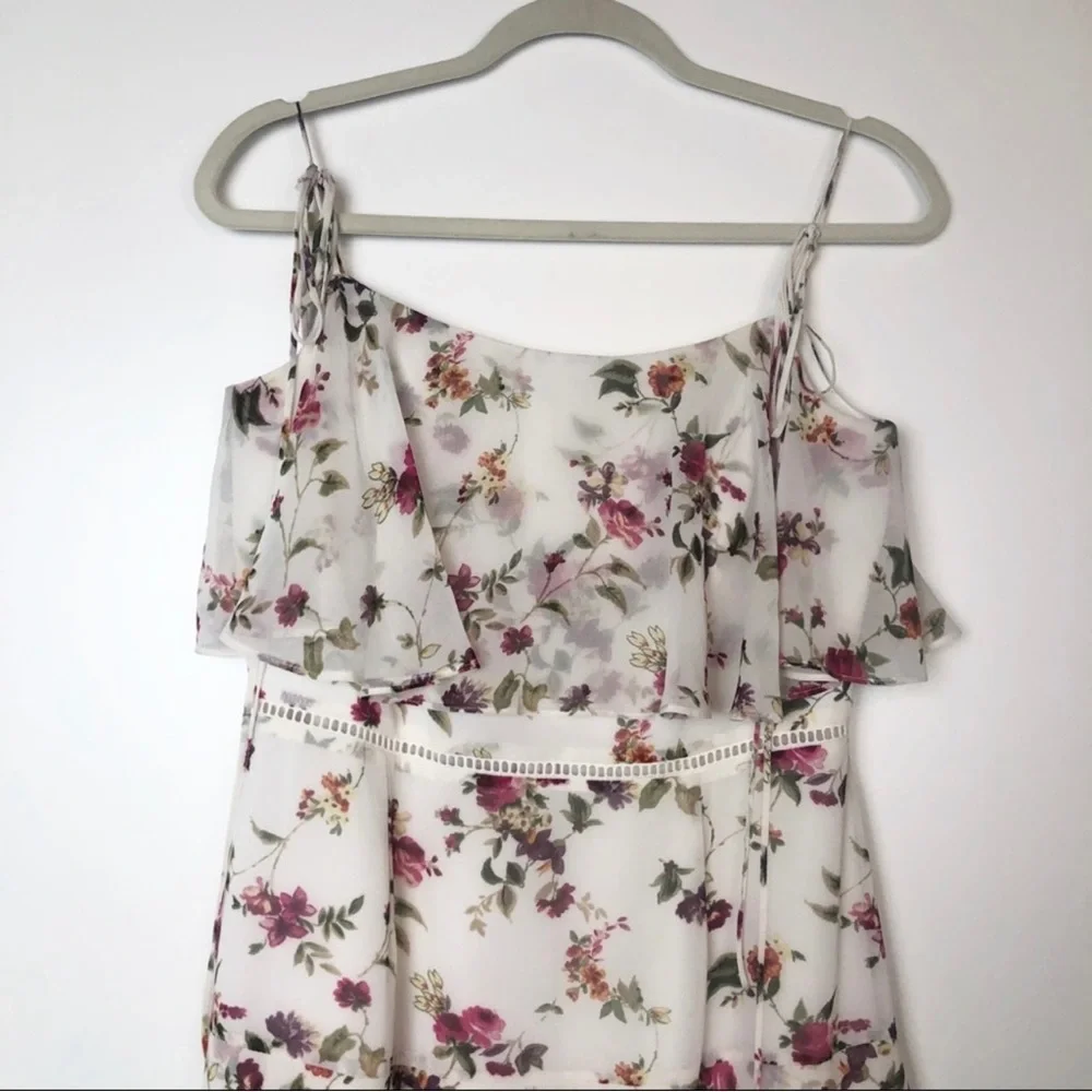 WAYF floral ruffle midi dress - Picture 5 of 5